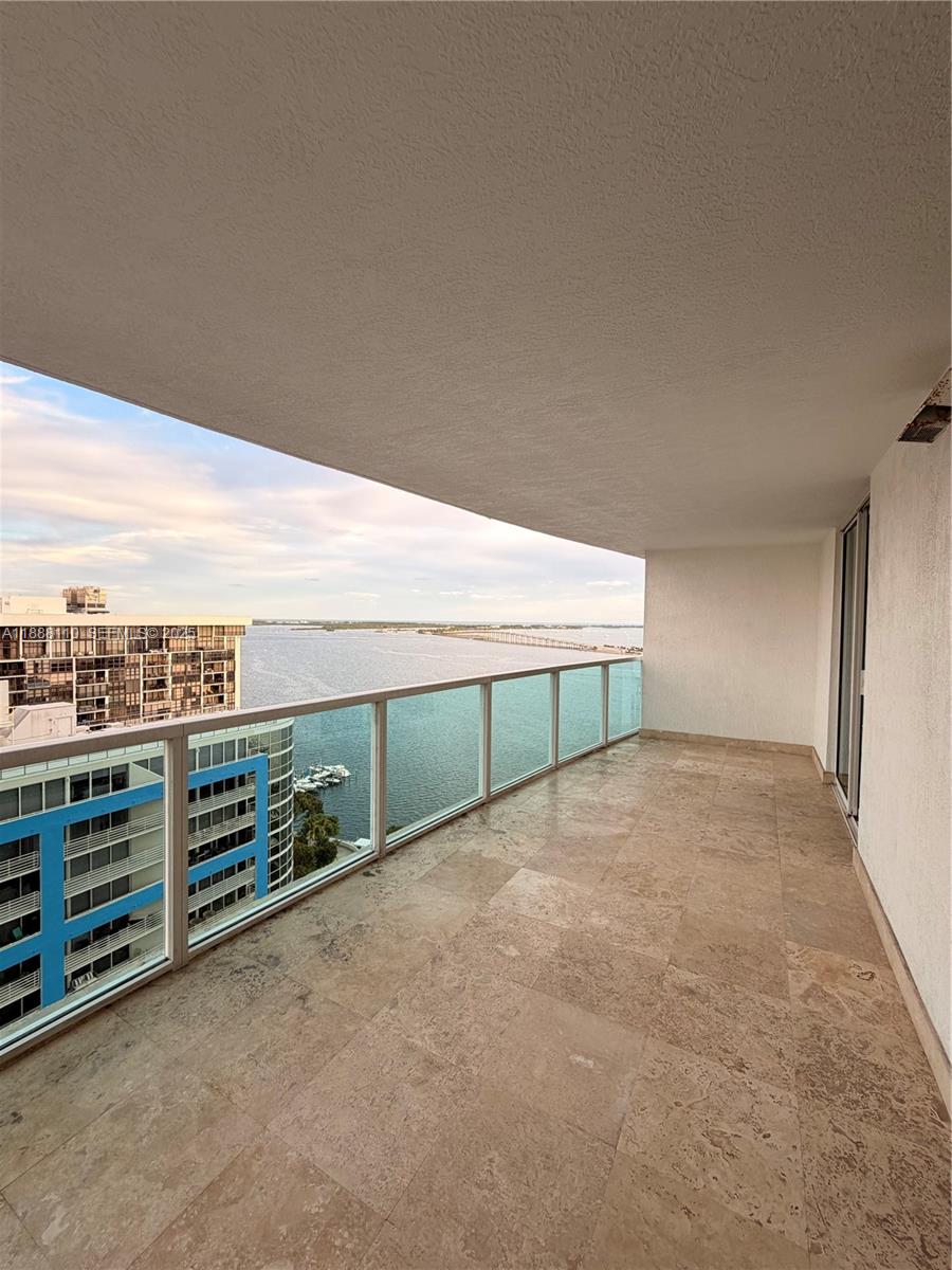 2101 Brickell Ave # 2104