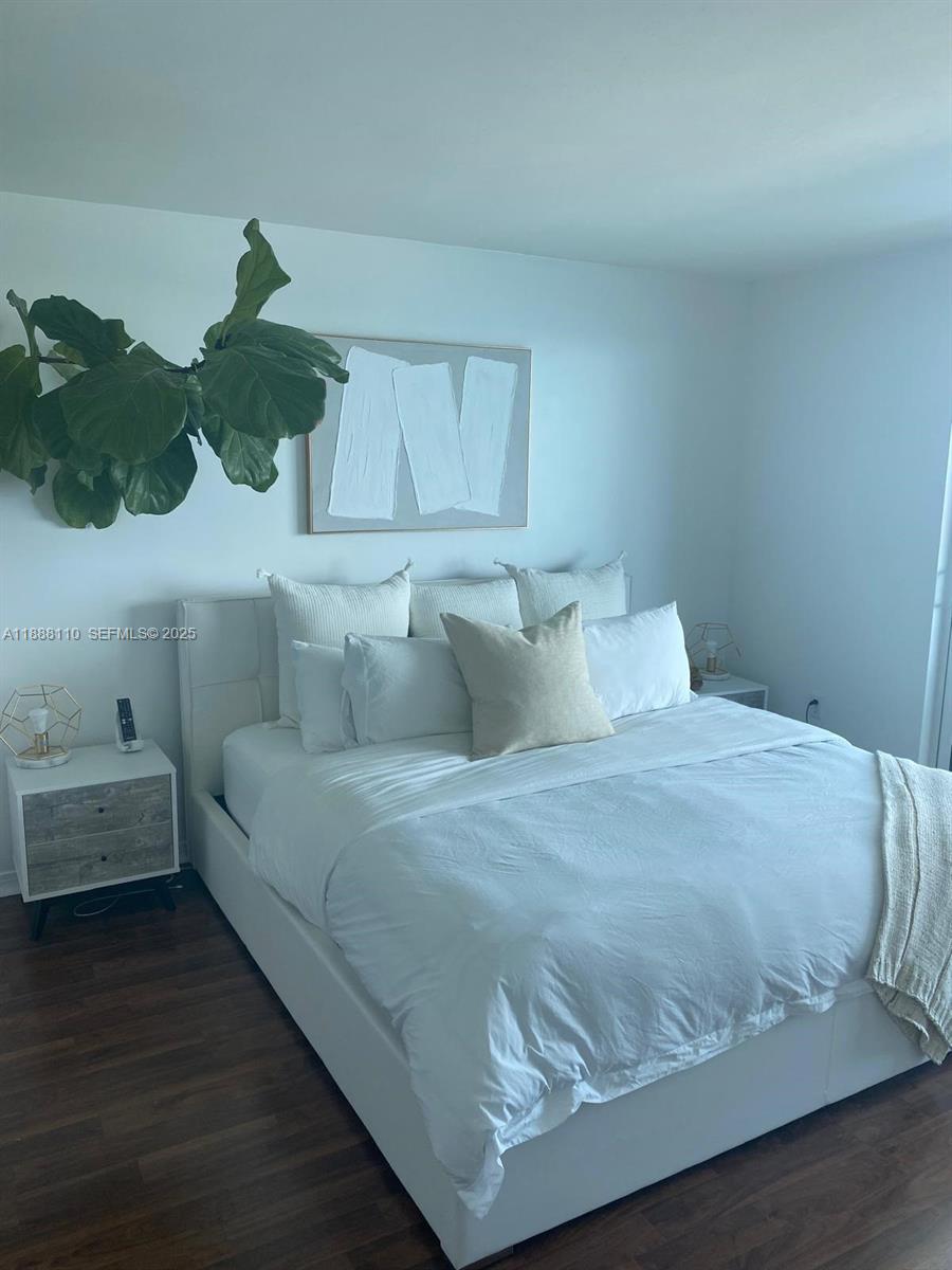 2101 Brickell Ave # 2104