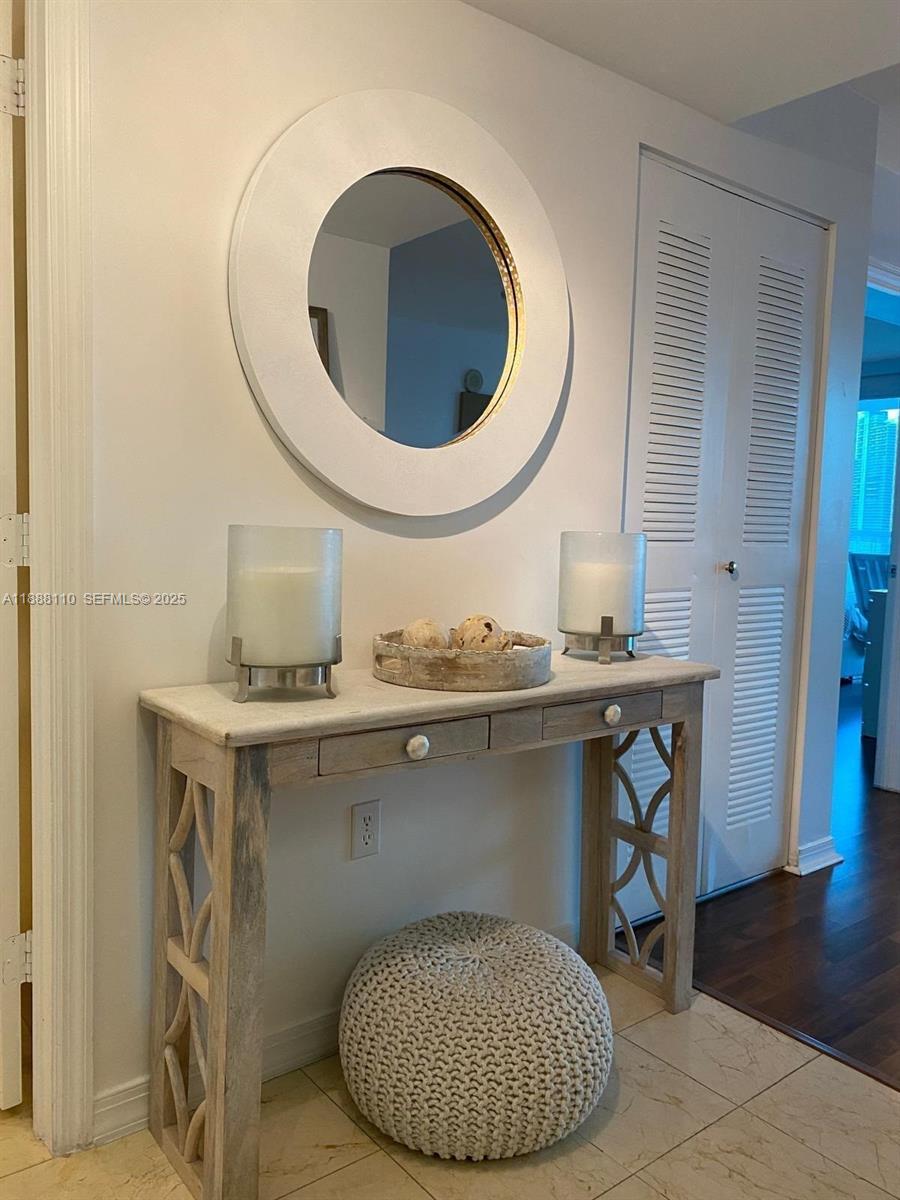 2101 Brickell Ave # 2104