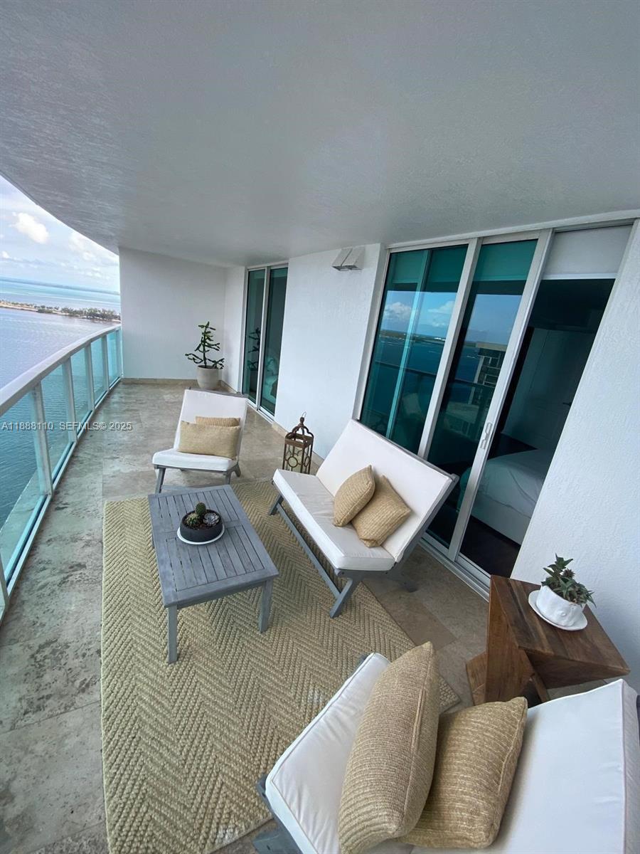 2101 Brickell Ave # 2104