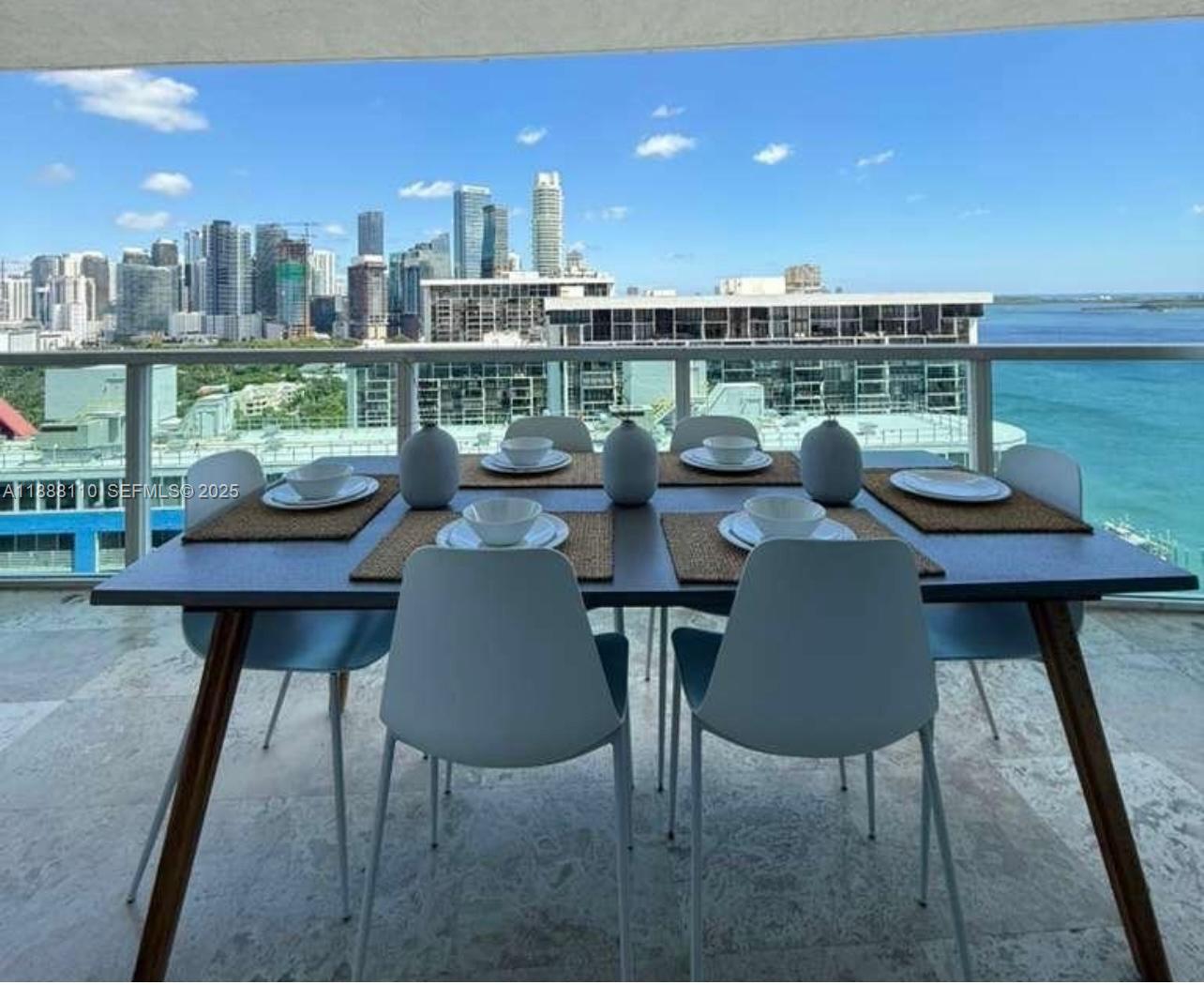 2101 Brickell Ave # 2104