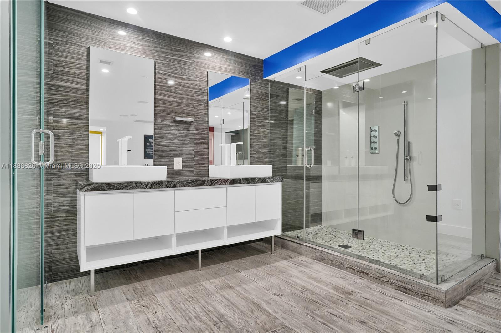 1100 Biscayne Blvd Unit: PH6302