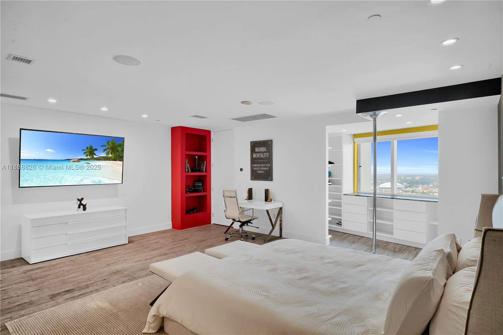 1100 Biscayne Blvd Unit: PH6302