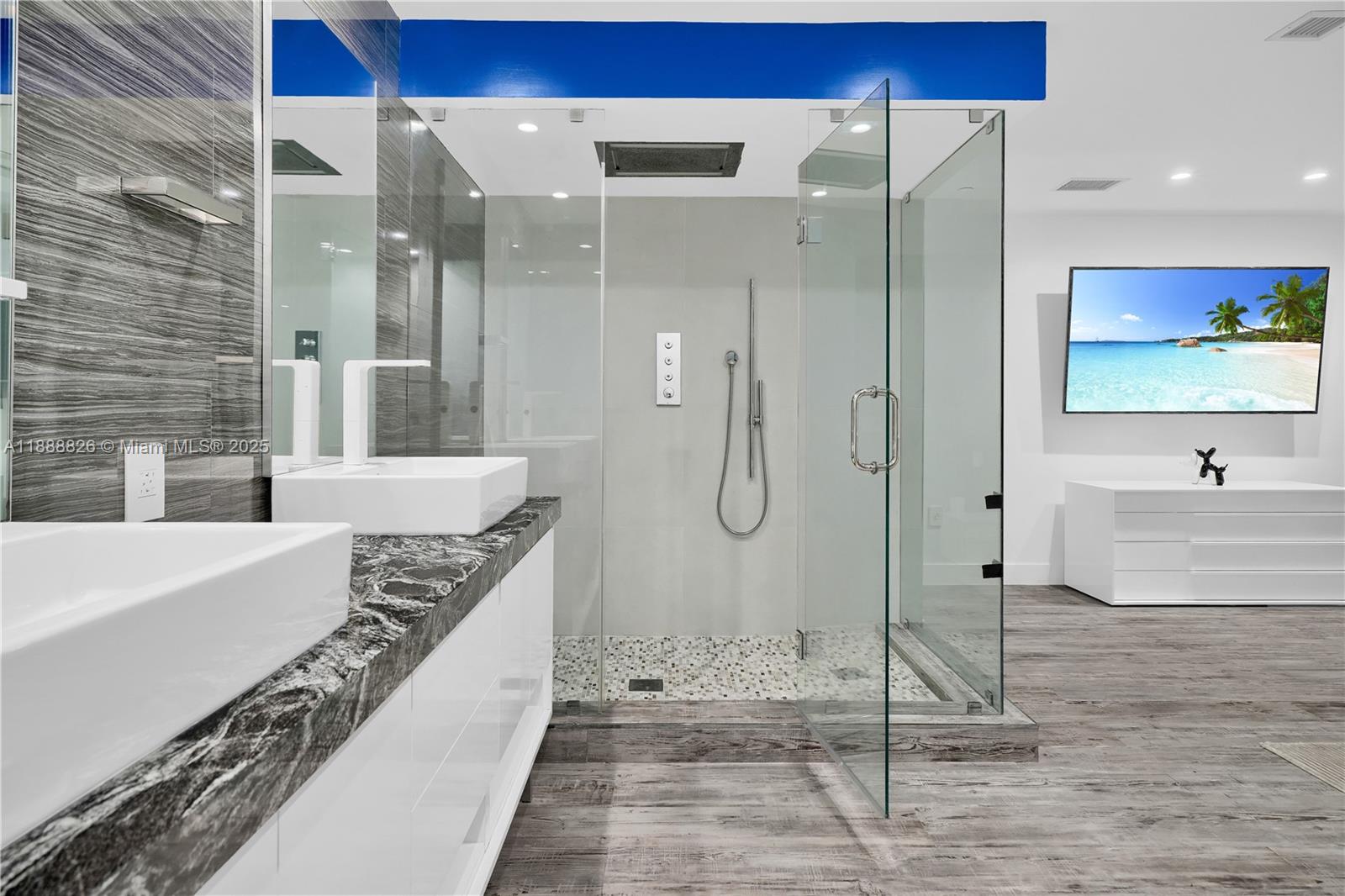 1100 Biscayne Blvd Unit: PH6302