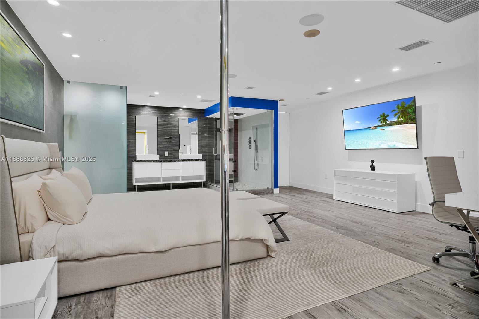 1100 Biscayne Blvd Unit: PH6302