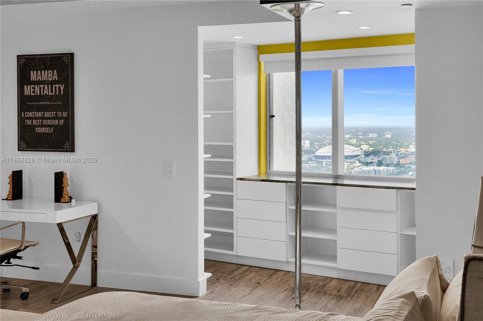1100 Biscayne Blvd Unit: PH6302