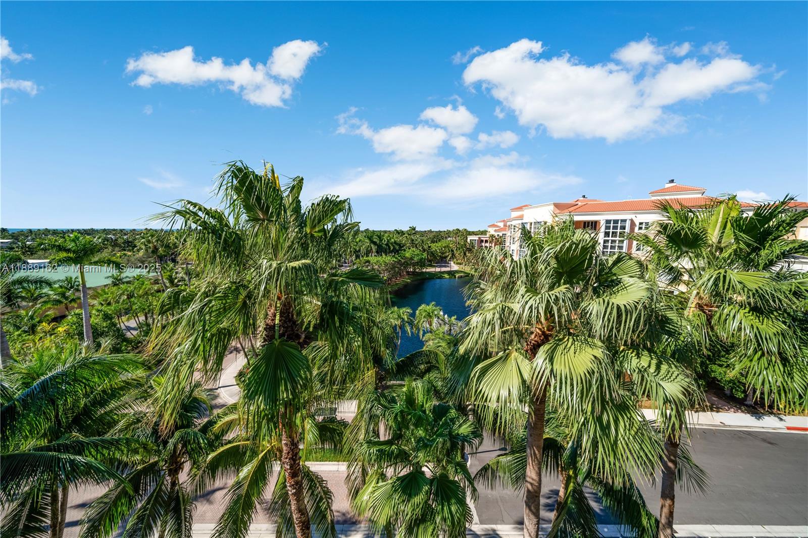 765 Crandon Blvd # 12 Unit: PH-12