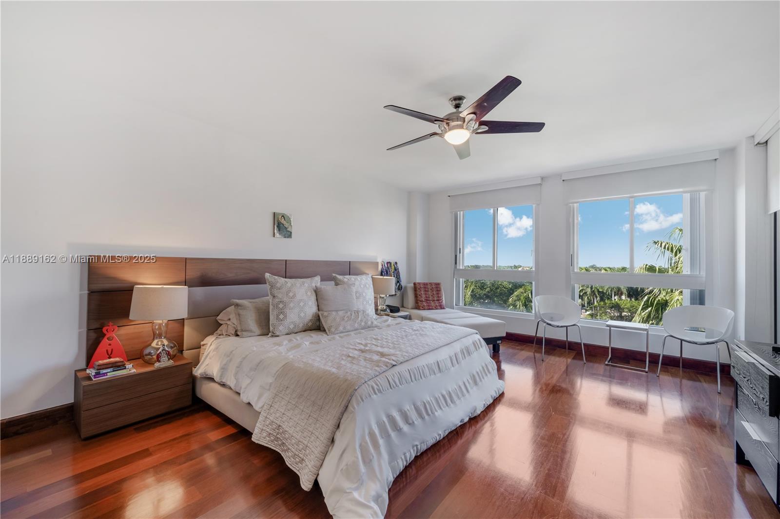 765 Crandon Blvd # 12 Unit: PH-12