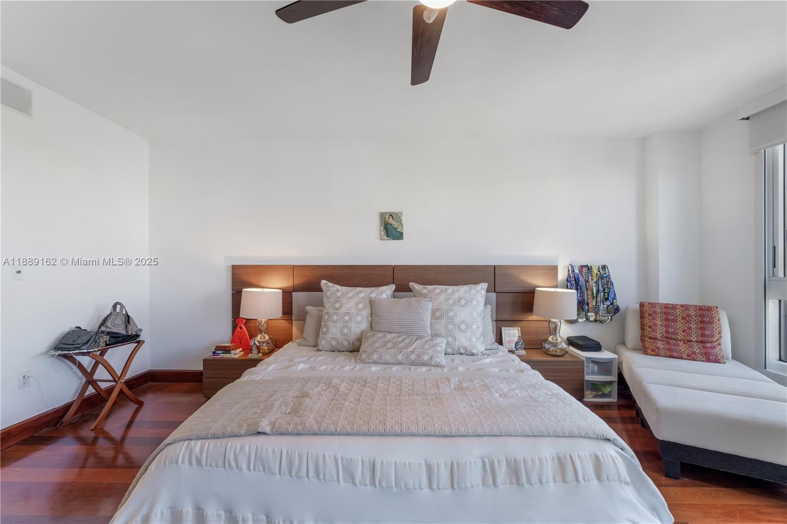 765 Crandon Blvd # 12 Unit: PH-12