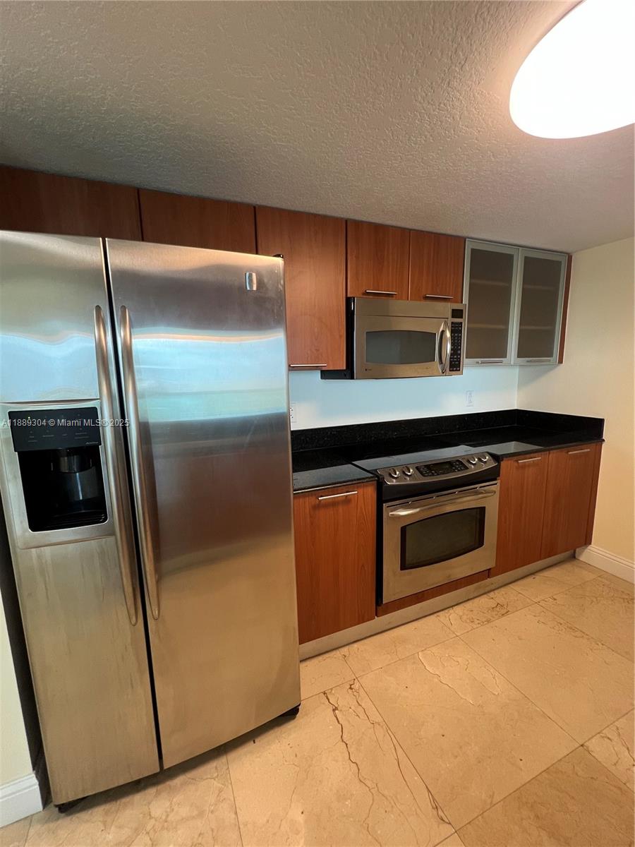 1800 N Bayshore Dr # 2802