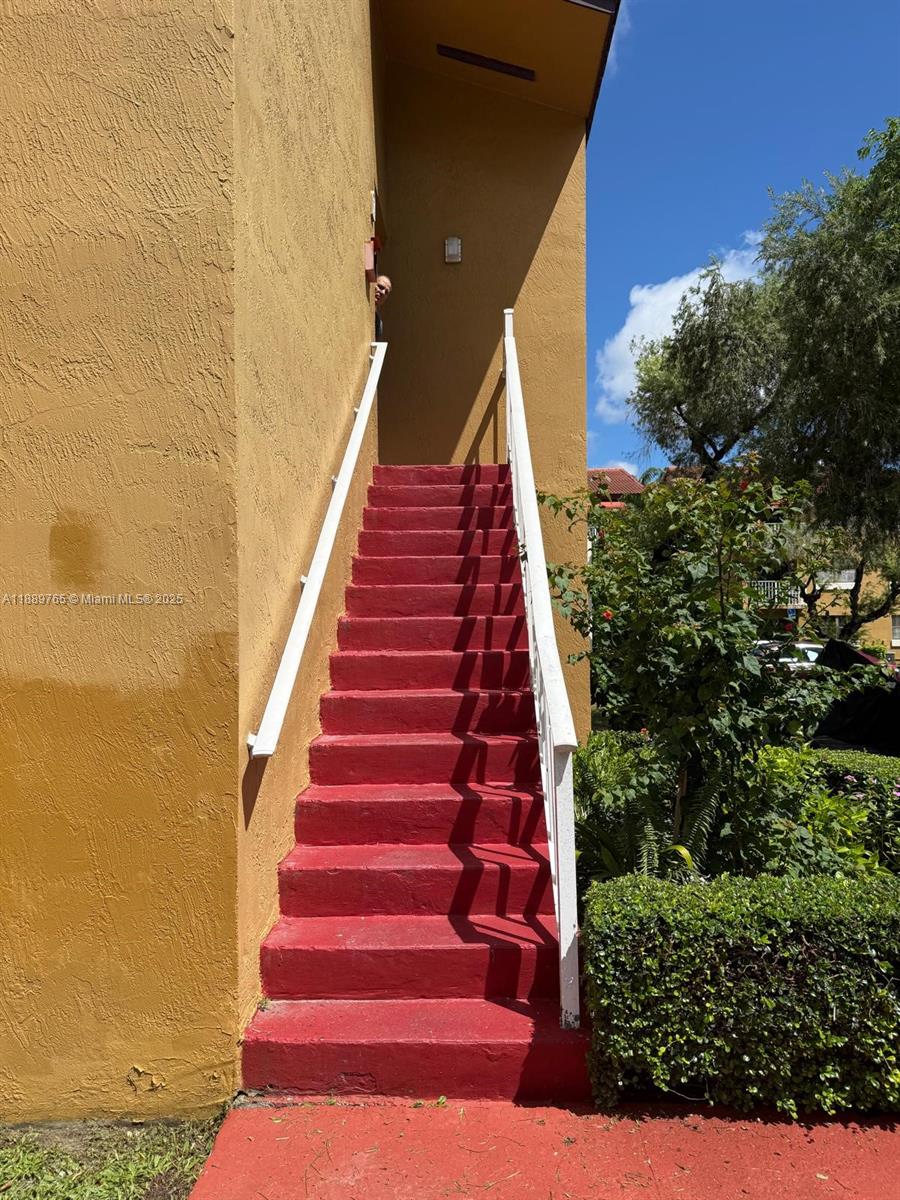 15600 SW 80th St # 201 Unit: L-201