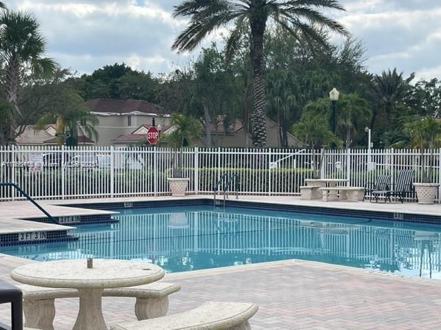 1001 Sorrento Dr # 1001