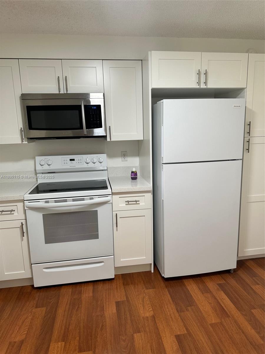 1001 Sorrento Dr # 1001