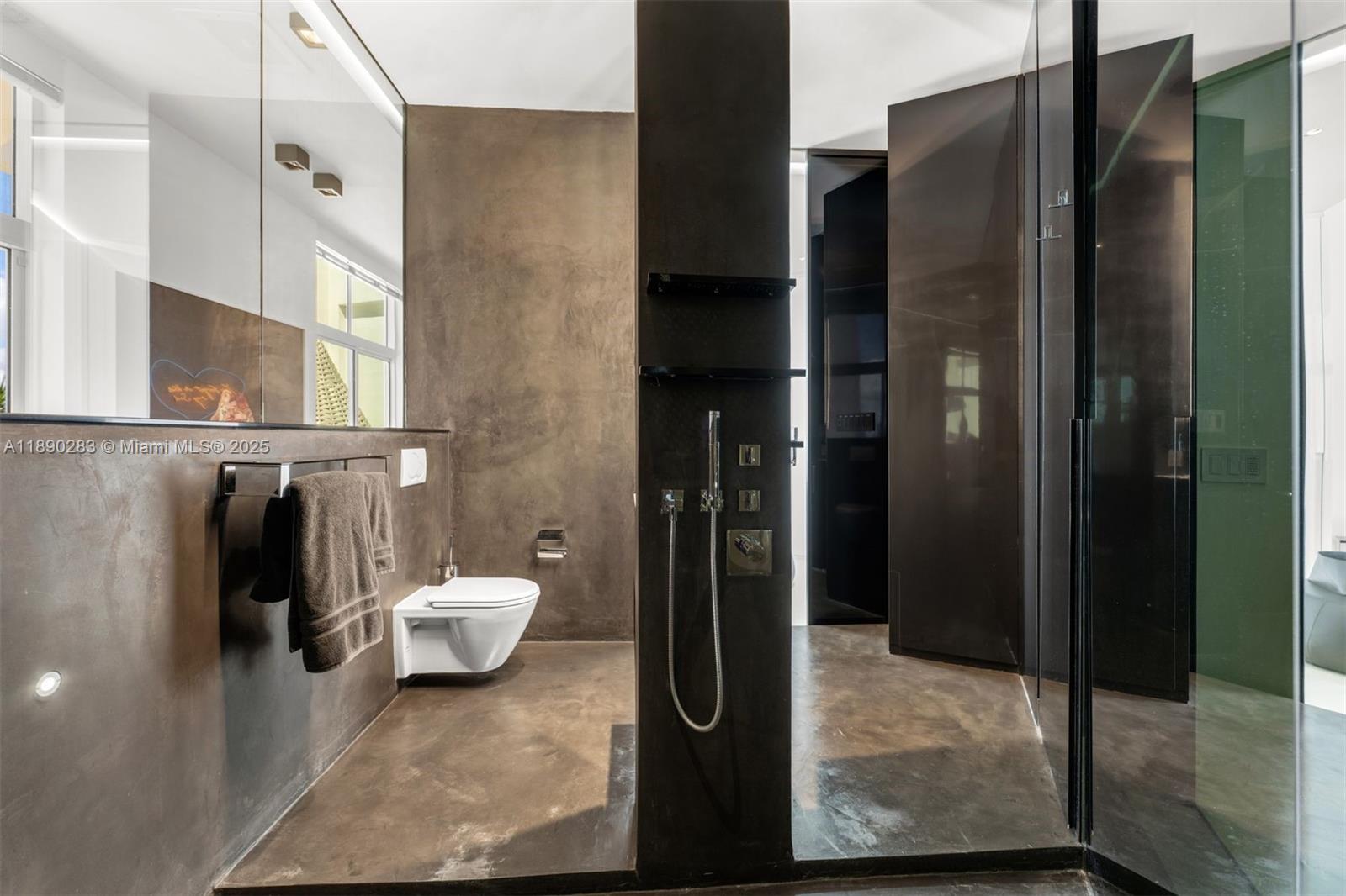 2001 Meridian Ave # 01, Miami Beach Unit: PH-01