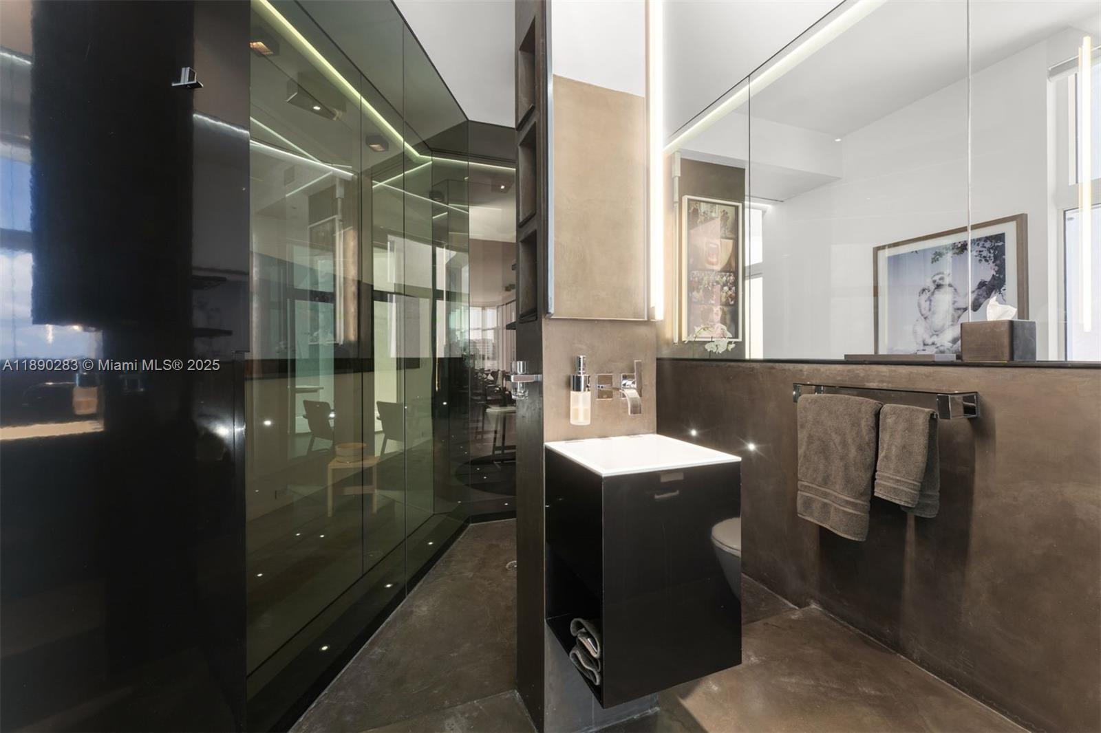 2001 Meridian Ave # 01, Miami Beach Unit: PH-01