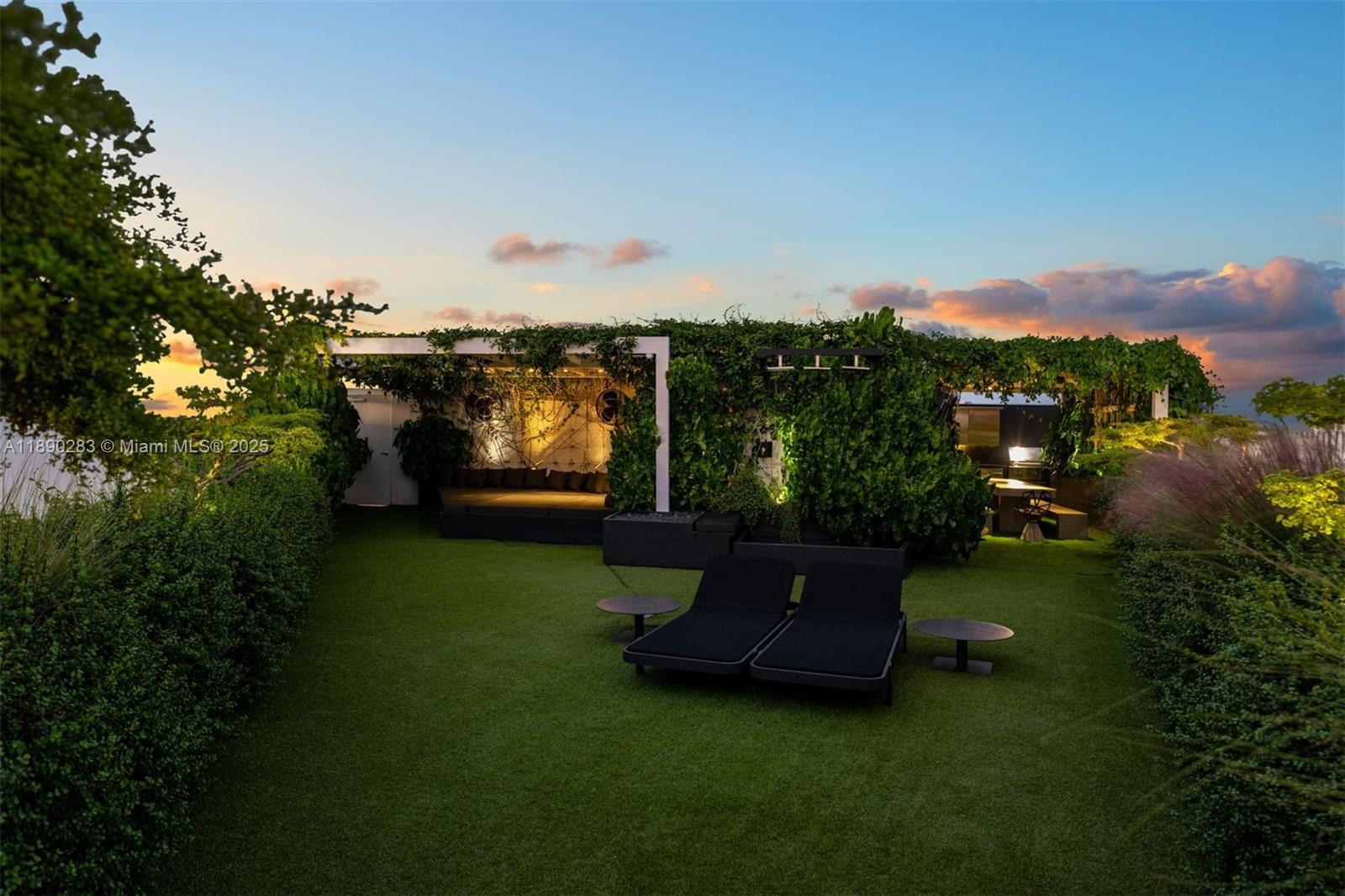 2001 Meridian Ave # 01, Miami Beach Unit: PH-01