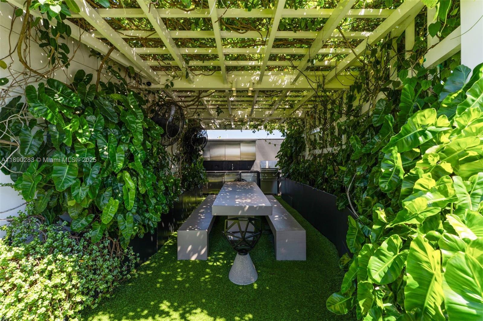 2001 Meridian Ave # 01, Miami Beach Unit: PH-01