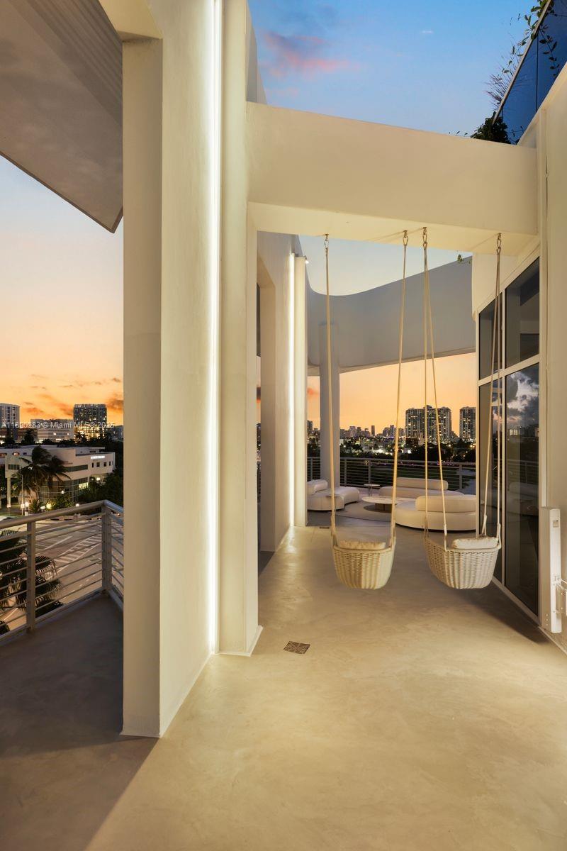 2001 Meridian Ave # 01, Miami Beach Unit: PH-01