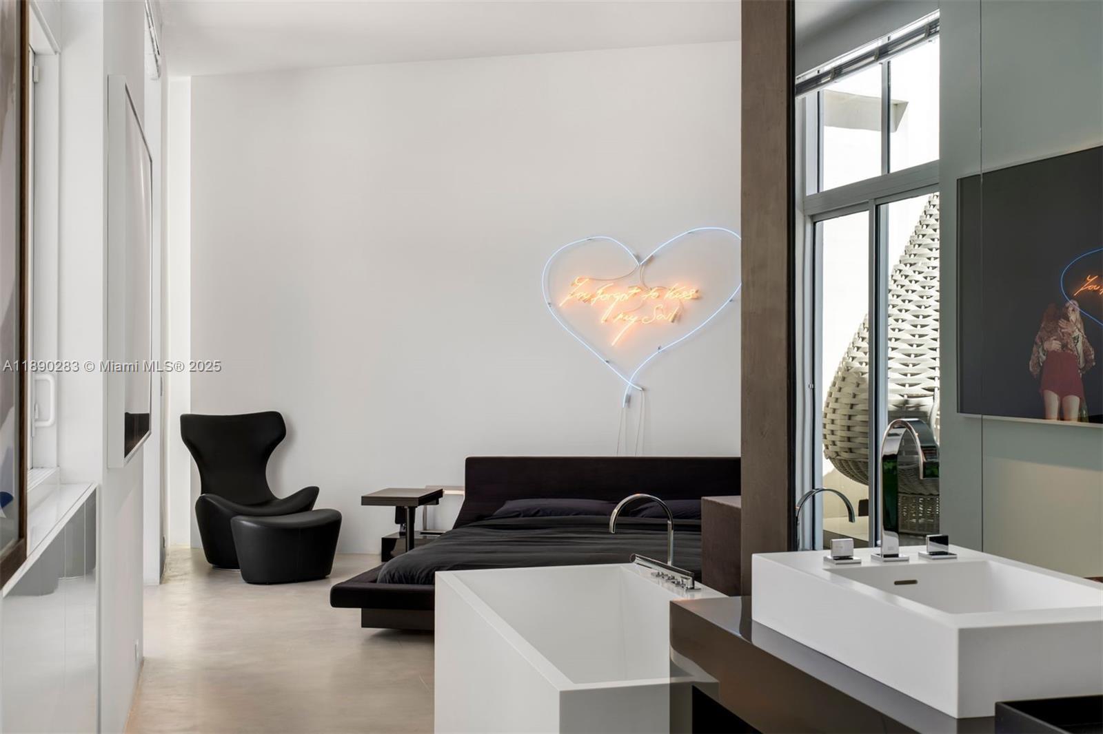 2001 Meridian Ave # 01, Miami Beach Unit: PH-01