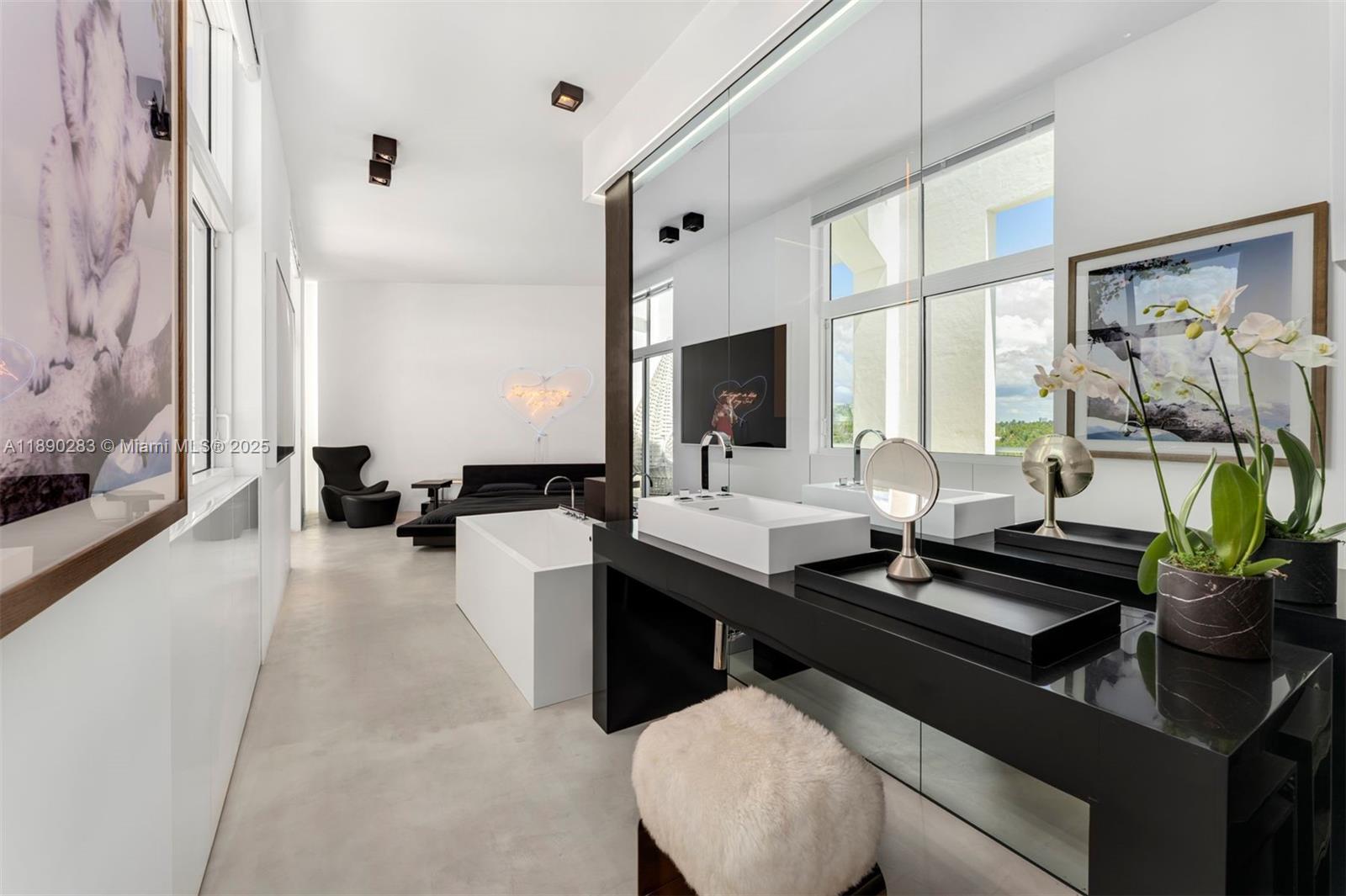 2001 Meridian Ave # 01, Miami Beach Unit: PH-01