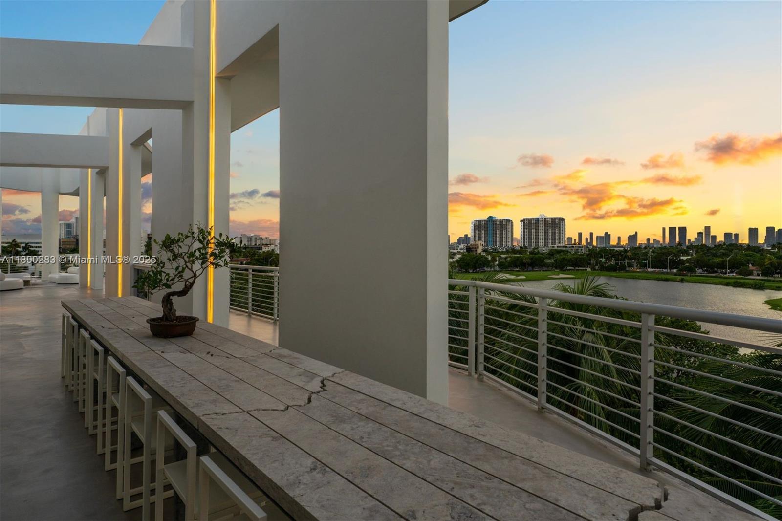 2001 Meridian Ave # 01, Miami Beach Unit: PH-01