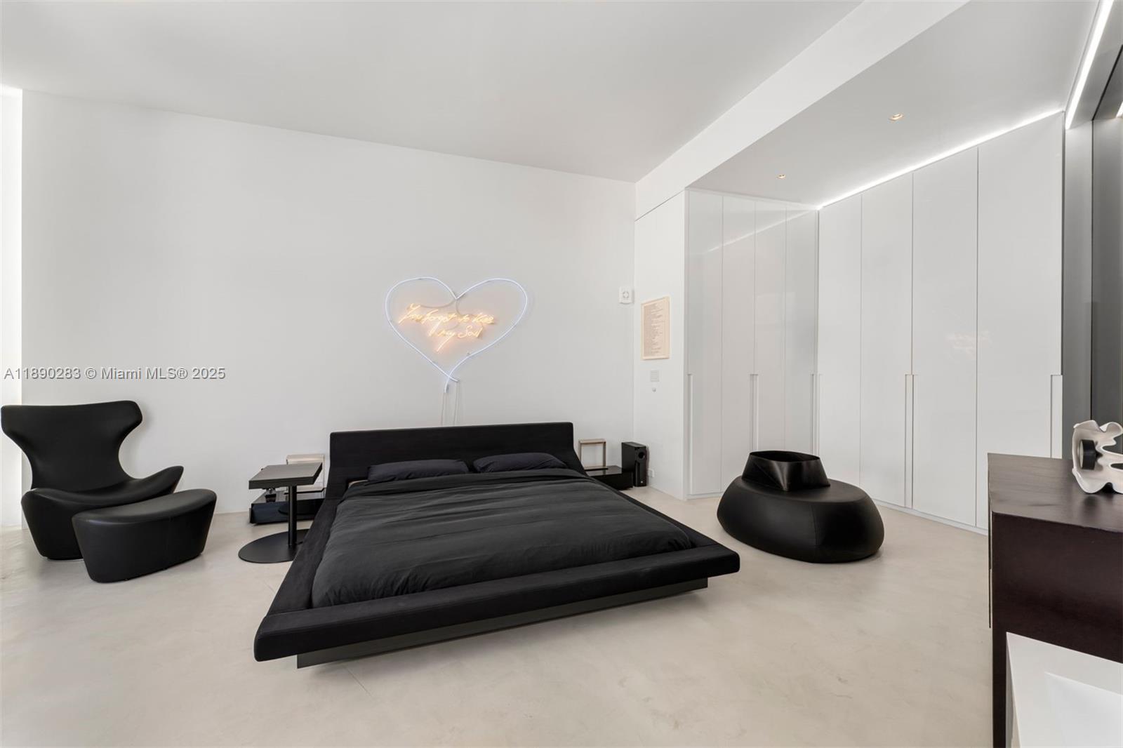 2001 Meridian Ave # 01, Miami Beach Unit: PH-01