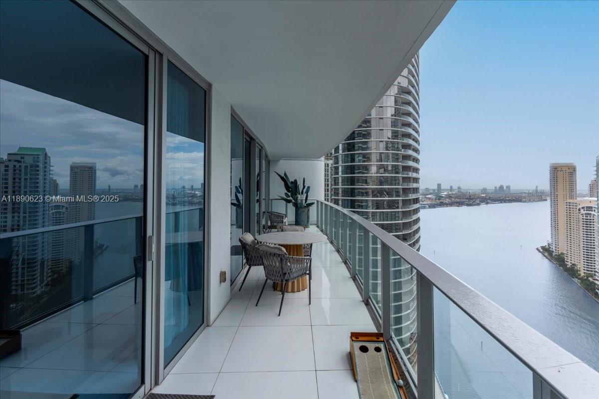 200 Biscayne Boulevard Way # 3608
