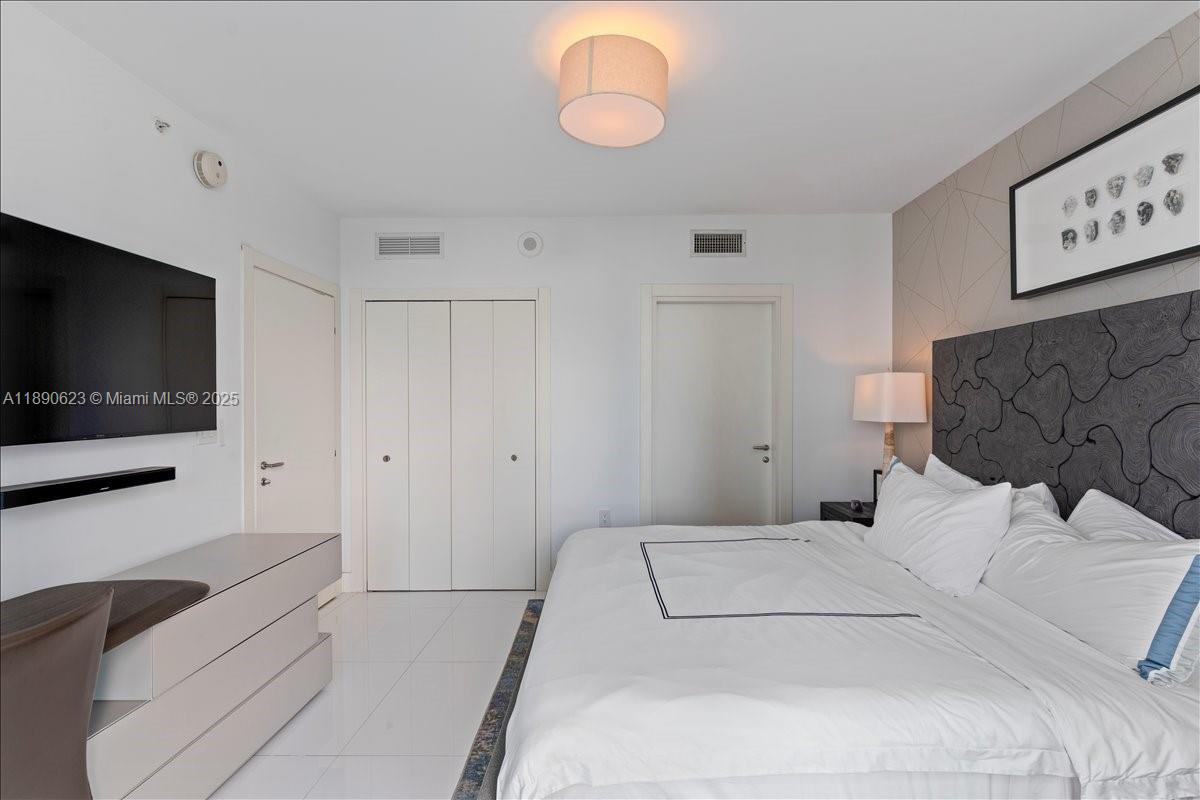 200 Biscayne Boulevard Way # 3608