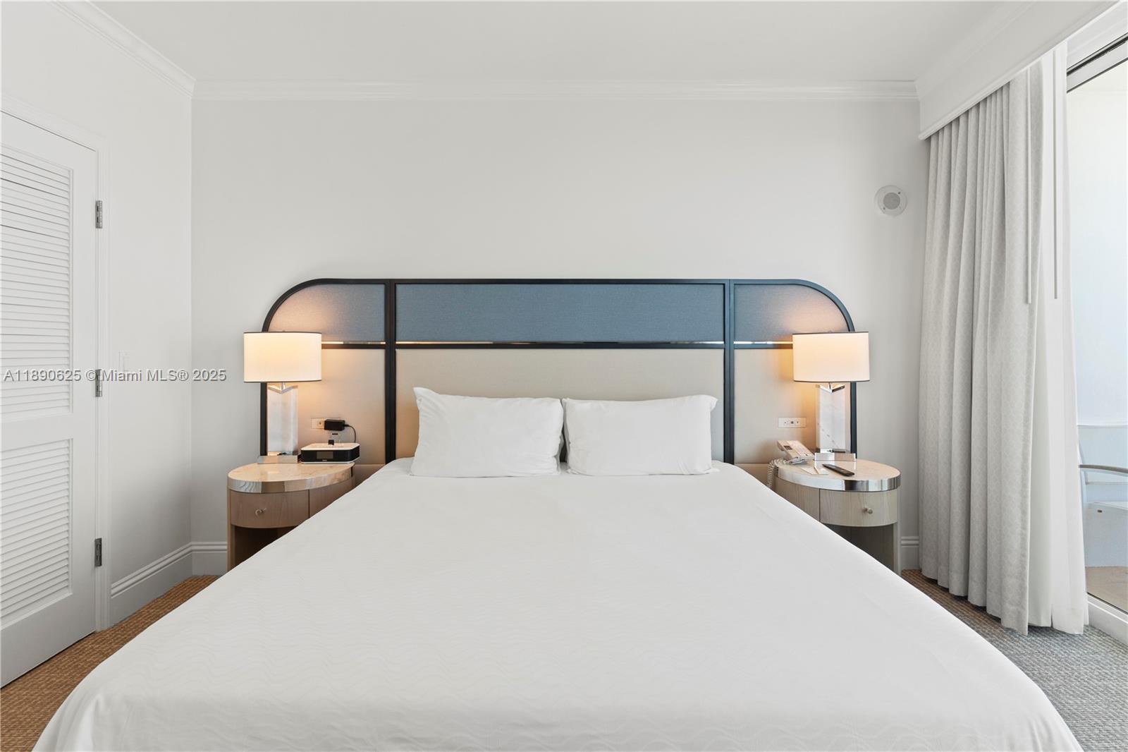 4401 Collins Ave # 3003