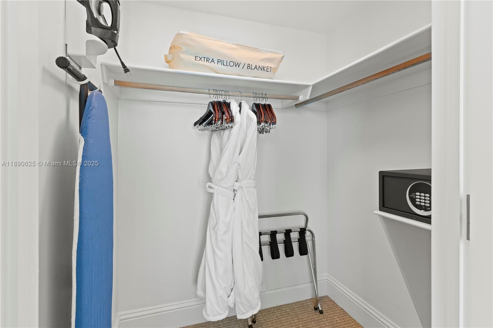 4401 Collins Ave # 3003