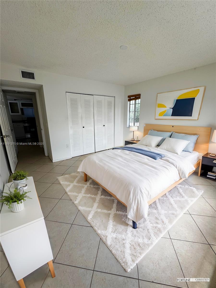5031 Wiles Rd # 202