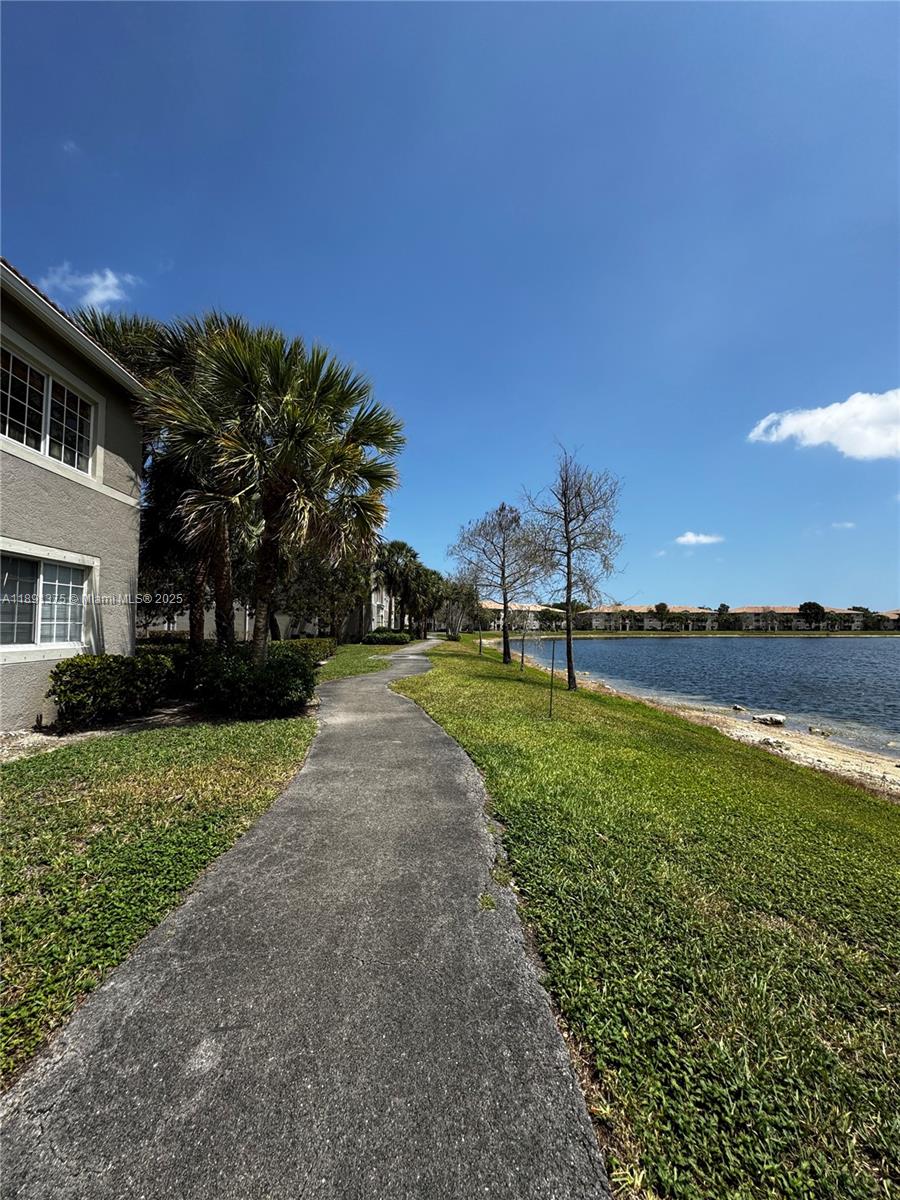 5031 Wiles Rd # 202