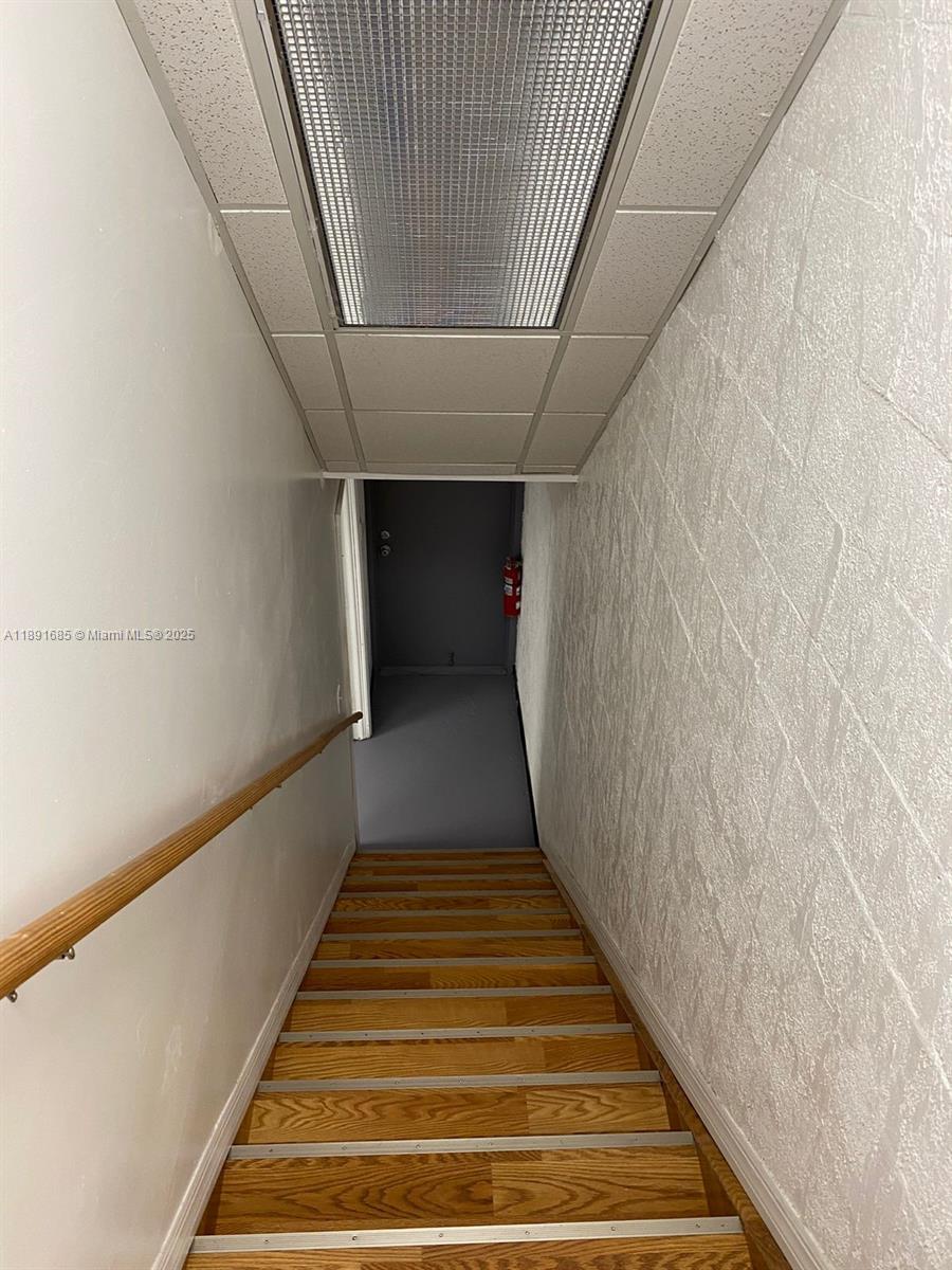 1791 Blount Rd Unit: 911/912