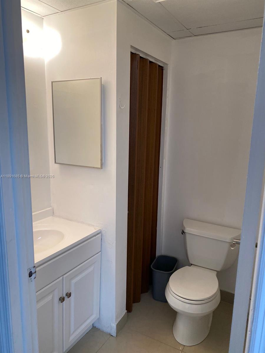 1791 Blount Rd Unit: 911/912