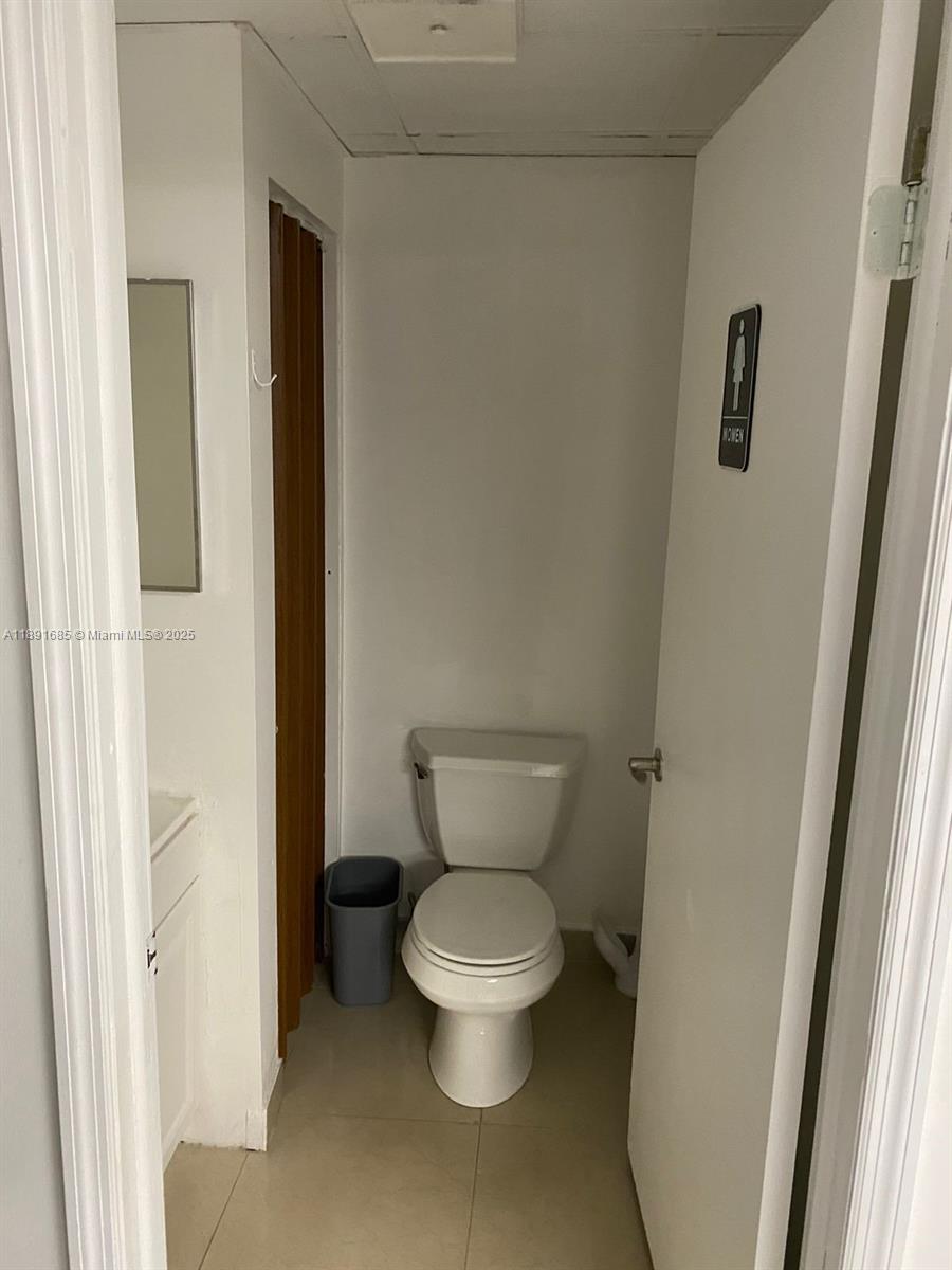 1791 Blount Rd Unit: 911/912