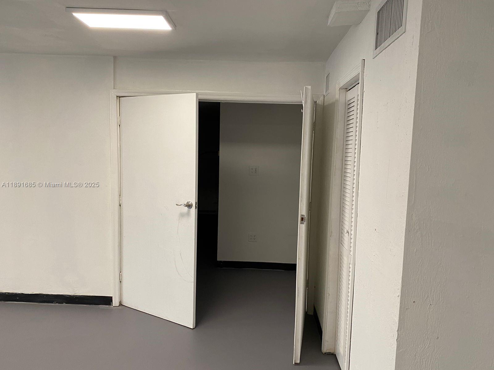 1791 Blount Rd Unit: 911/912