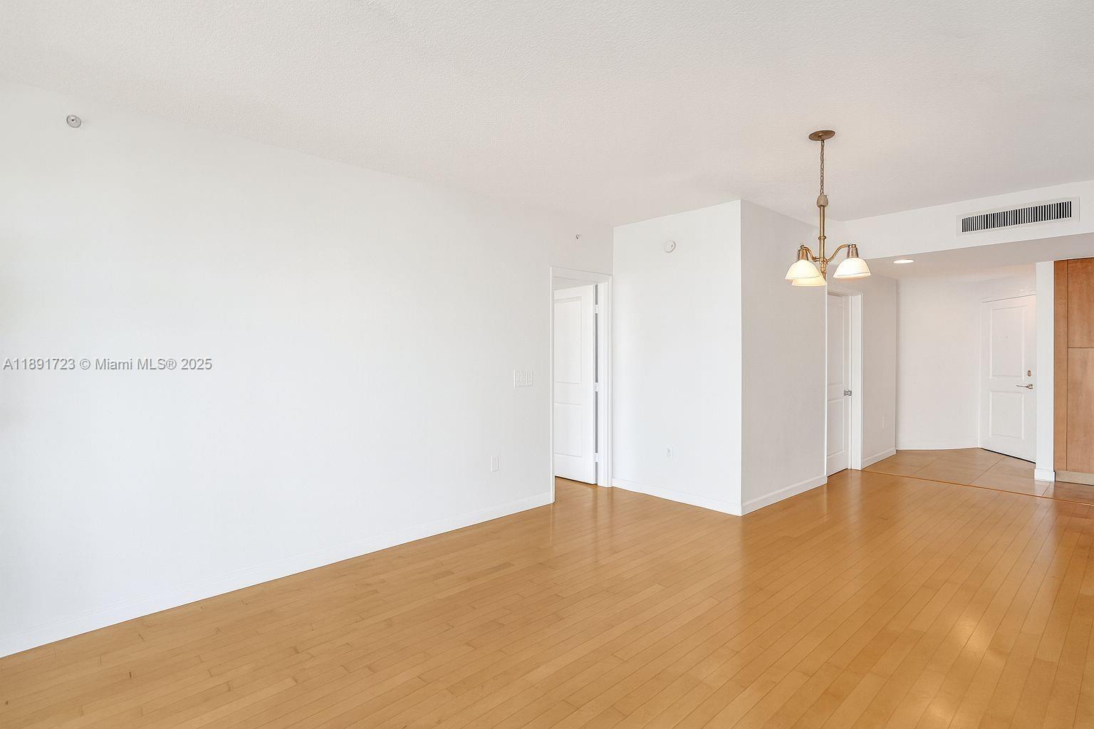 7900 Harbor Island Dr # 802