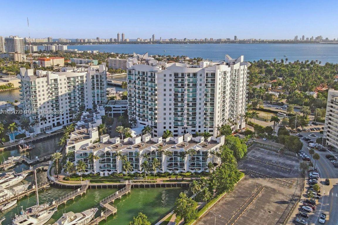 7900 Harbor Island Dr # 802