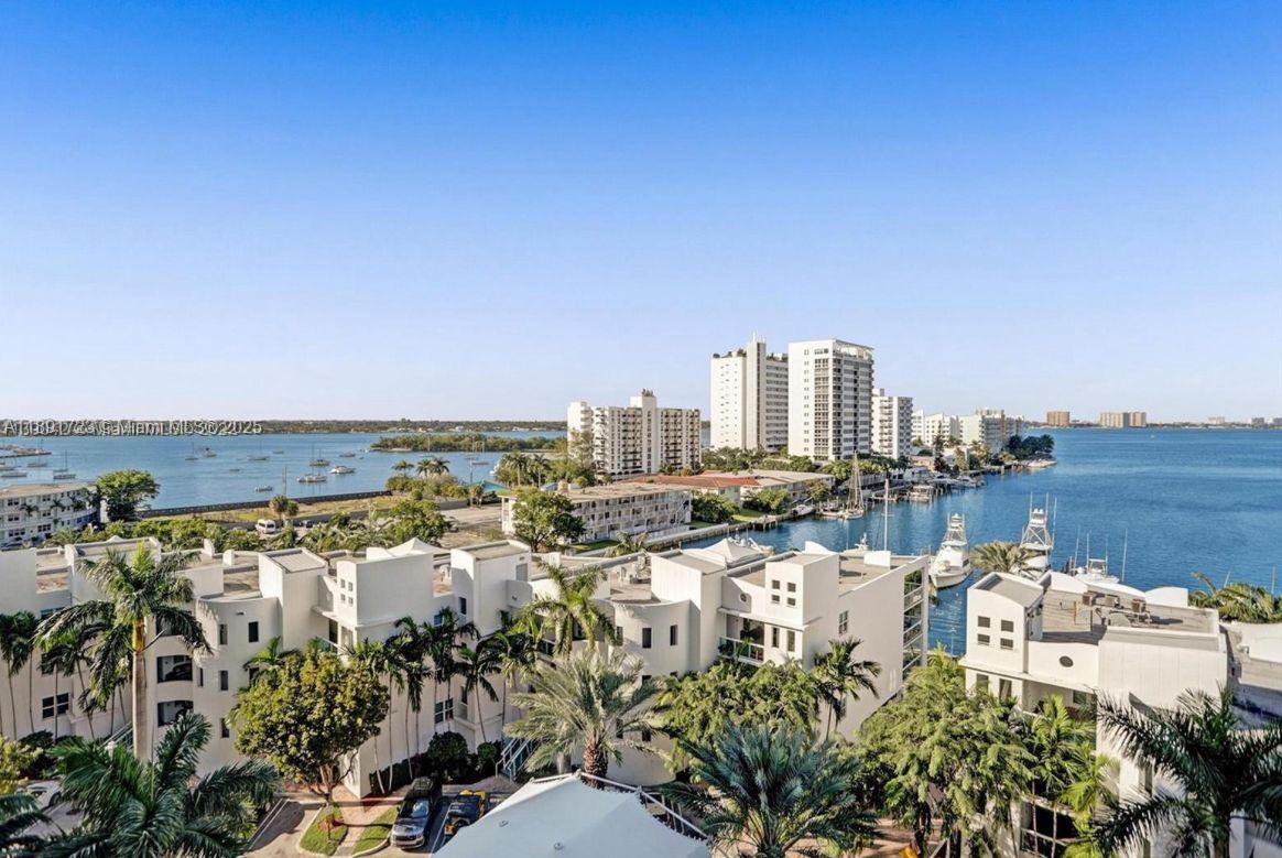 7900 Harbor Island Dr # 802