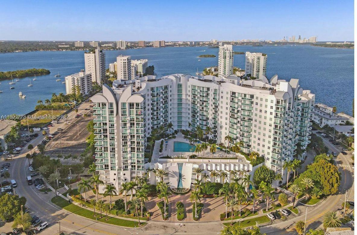 7900 Harbor Island Dr # 802