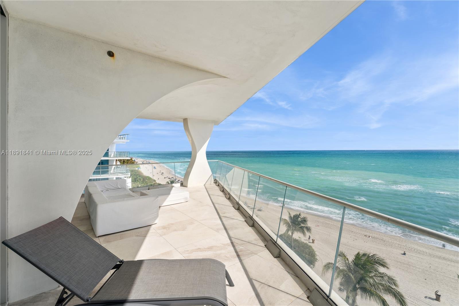 16901 Collins Ave # 805