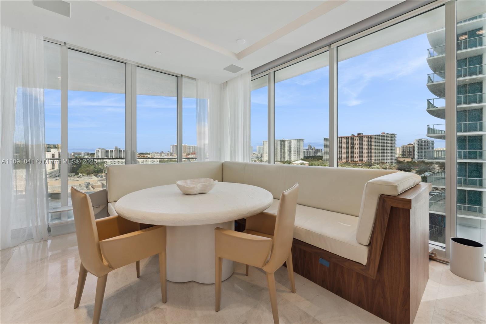 16901 Collins Ave # 805