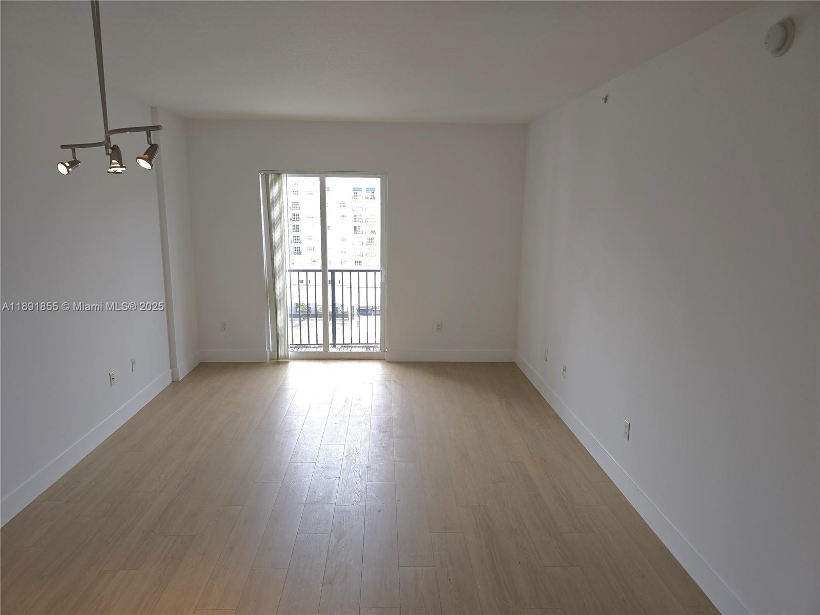 10 Aragon Ave # 819