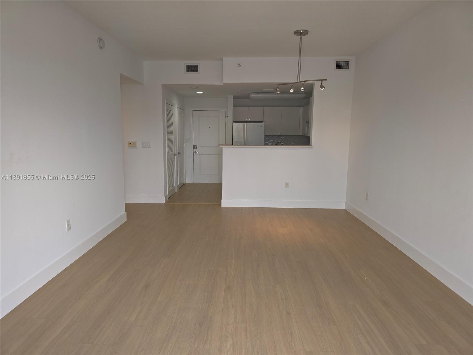 10 Aragon Ave # 819