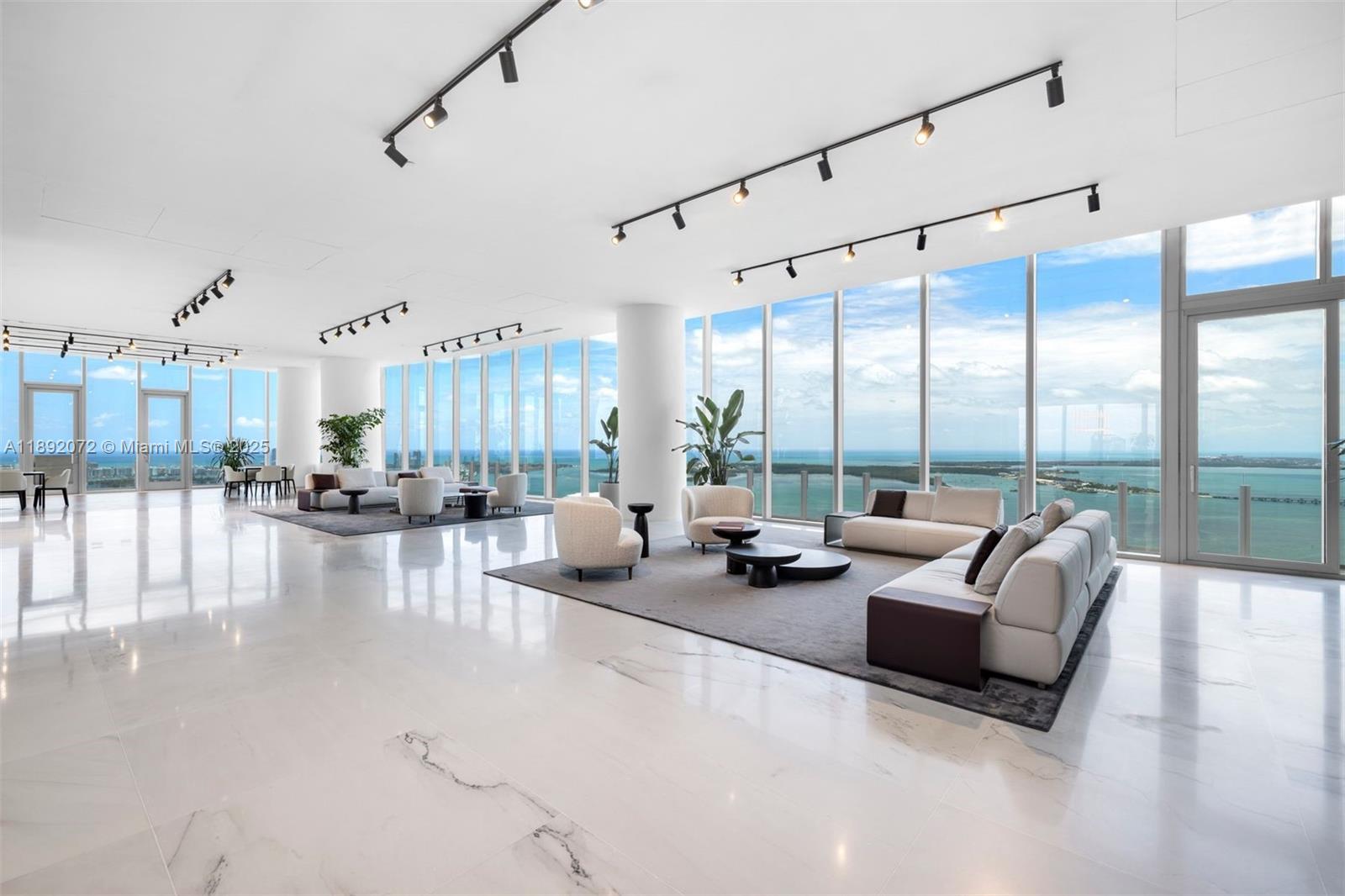 300 Biscayne Blvd Way # 1005