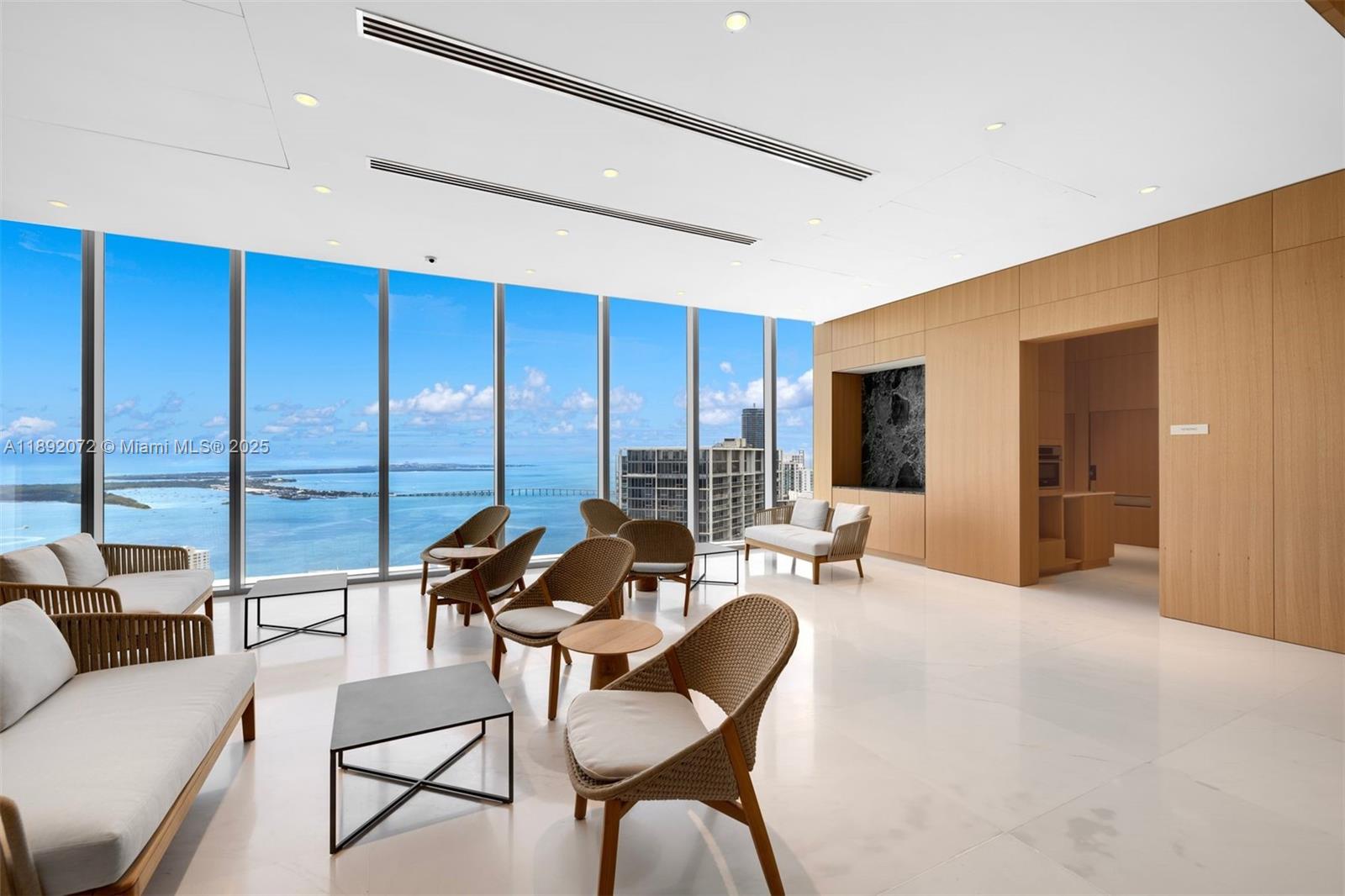 300 Biscayne Blvd Way # 1005