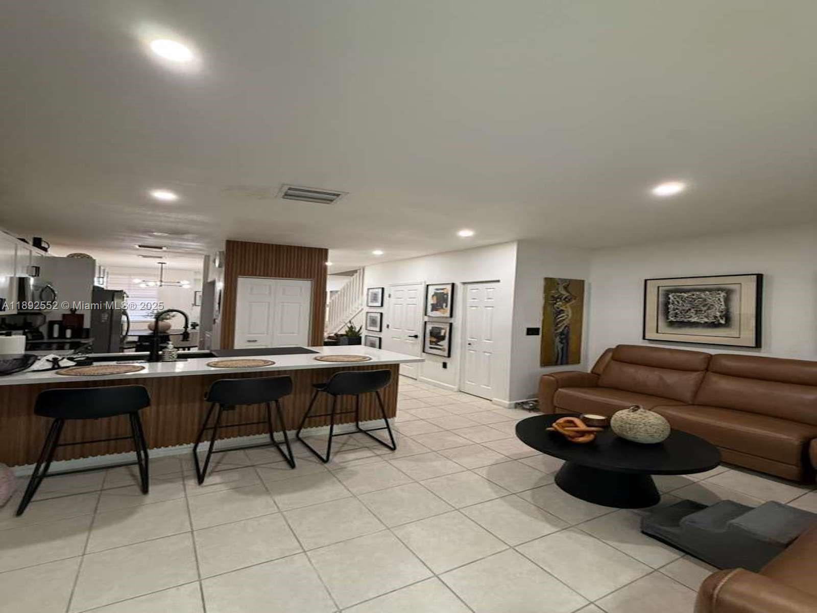 3375 NE 15th Dr # 12 Unit: 109-12