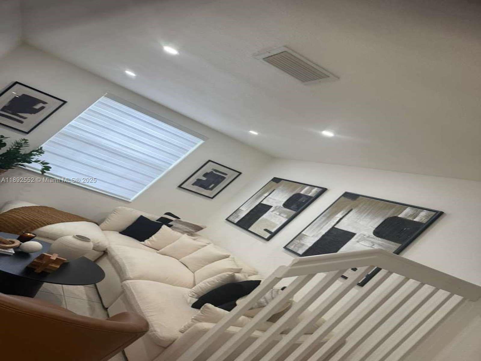 3375 NE 15th Dr # 12 Unit: 109-12