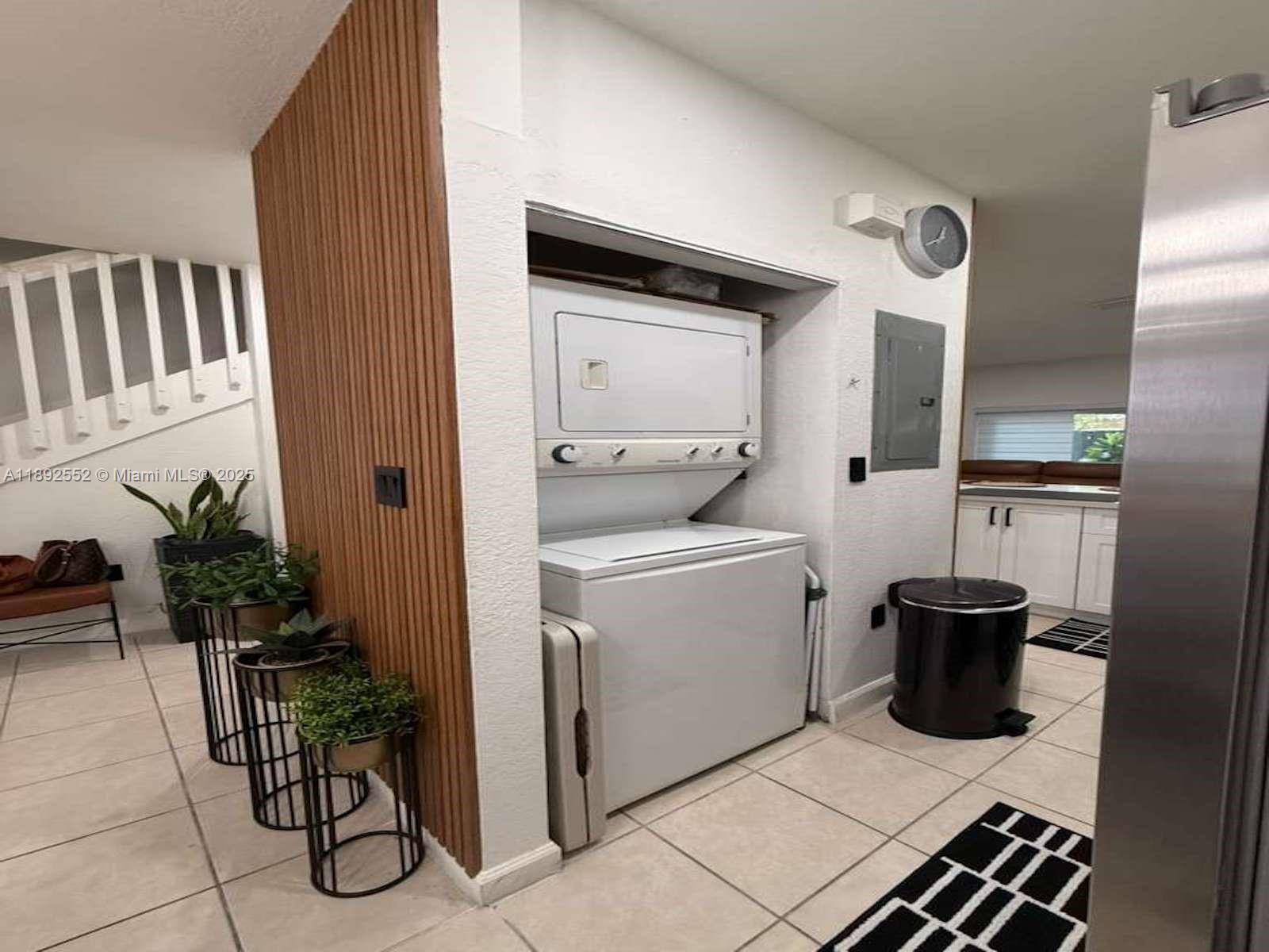 3375 NE 15th Dr # 12 Unit: 109-12