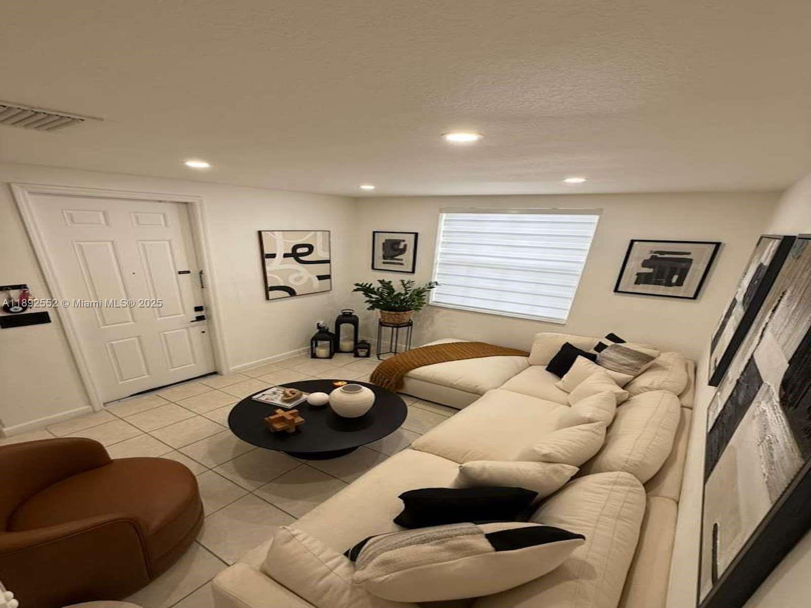 3375 NE 15th Dr # 12 Unit: 109-12